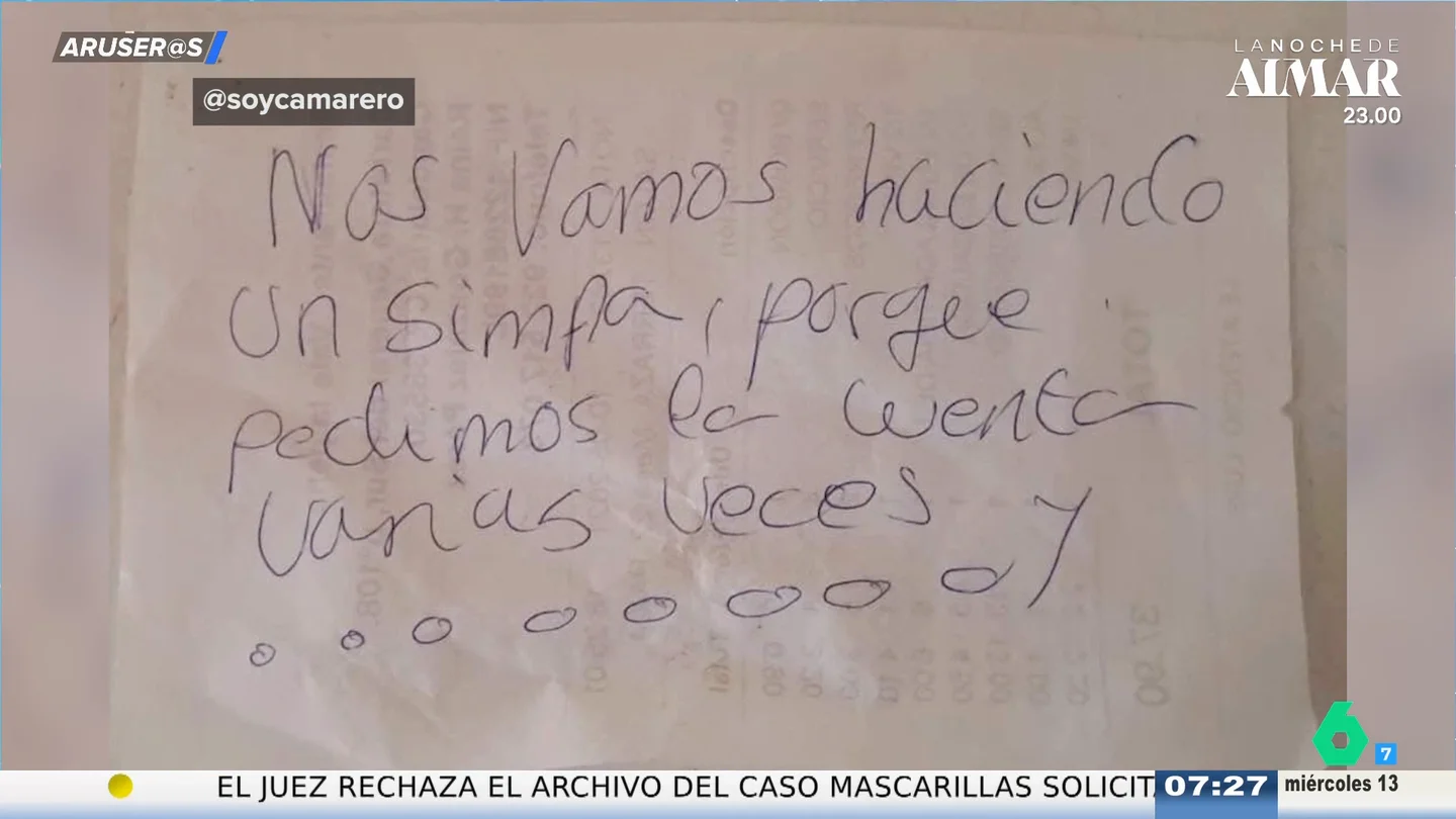"Hacemos un 'simpa' porque pedimos la cuenta varias veces y...": la nota que unos clientes dejan en un restaurante al irse sin pagar "Hacemos un 'simpa' porque pedimos la cuenta varias veces y...": la nota que unos clientes dejan en un restaurante al irse sin pagar