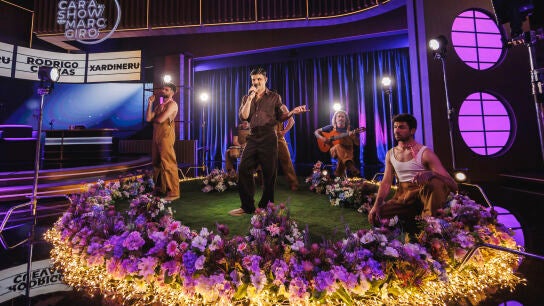 Rodrigo Cuevas interpreta 'Xardineru' en Cara al Show, la canci&oacute;n que dedica a su marido