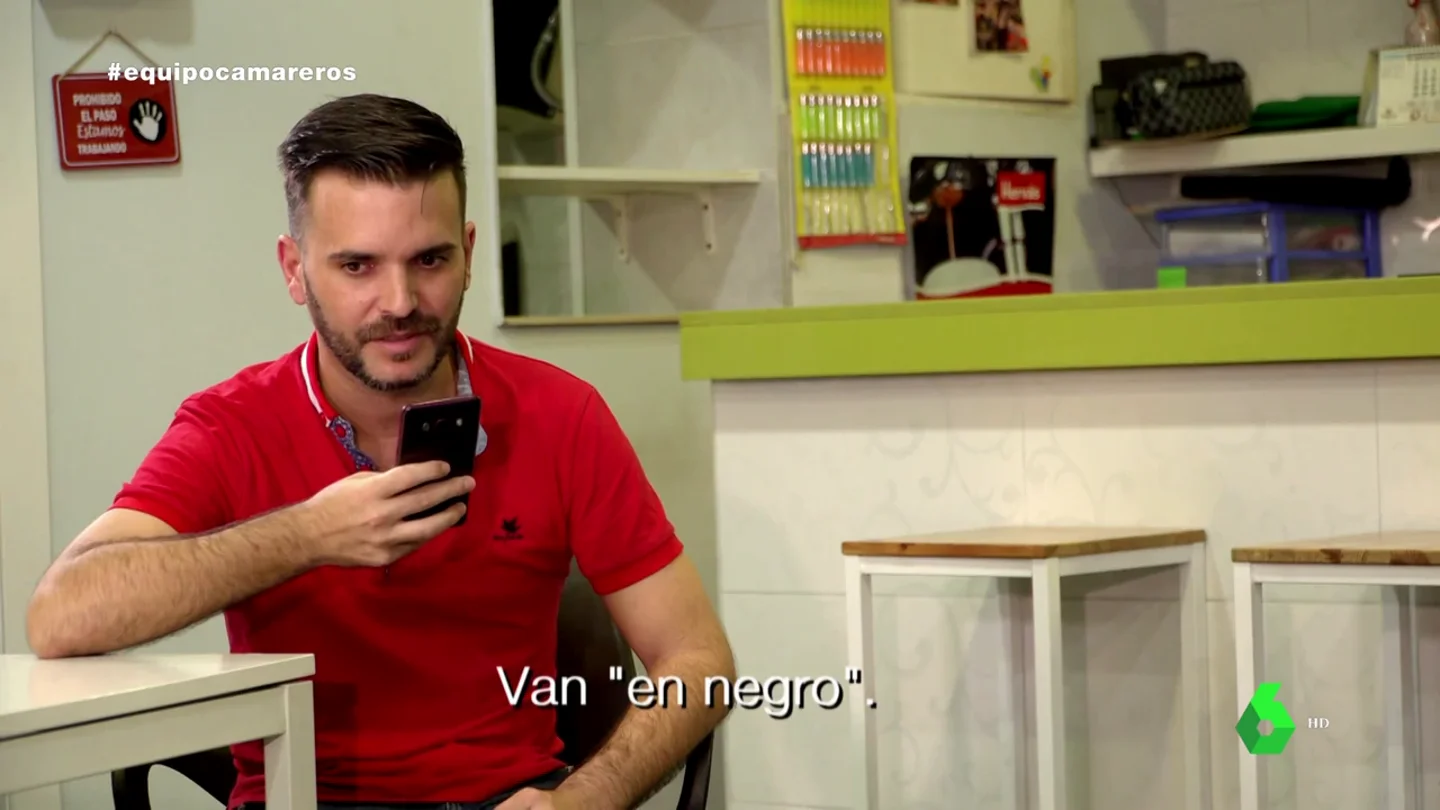 "Las horas extra van en negro": la respuesta a un camarero tras preguntar por una oferta de trabajo "Las horas extra van en negro": la respuesta a un camarero tras preguntar por una oferta de trabajo