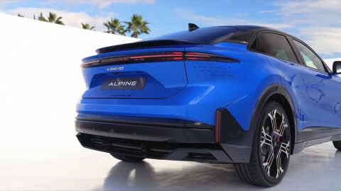 Alpine A390