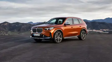 Menos de 475 euros/mes con seguro y mantenimientos incluidos para llevarte el SUV de BMW híbrido con turbo Menos de 475 euros/mes con seguro y mantenimientos incluidos para llevarte el SUV de BMW híbrido con turbo