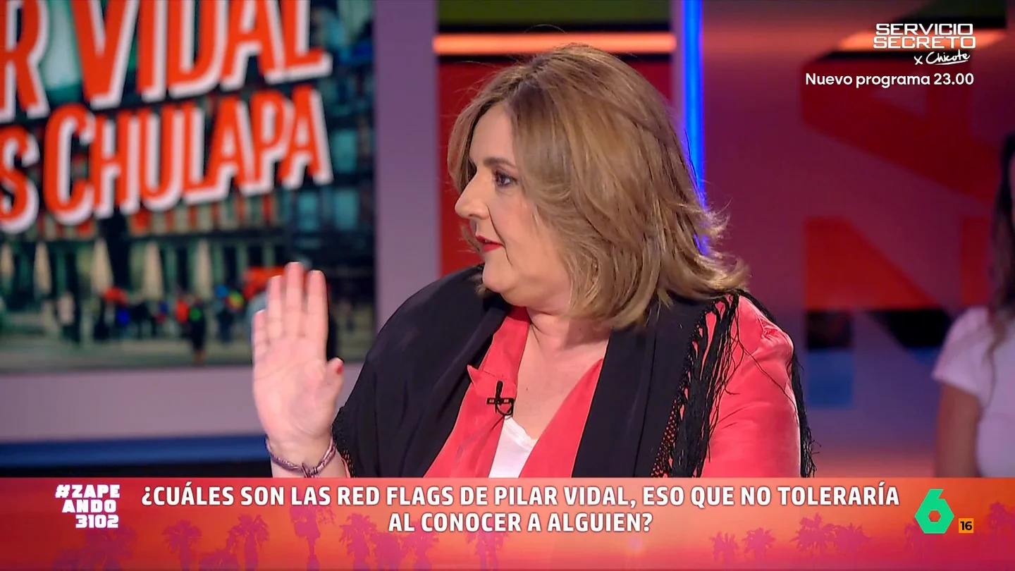 ¿Pagar a medias en una cita? Pilar Vidal desvela si eso es una 'red' o una 'green flag' La periodista se somete a uno de los test de Zapeando. En esta ocasión, el programa quiere saber qué considera una señal de advertencia cuando tiene una cita.