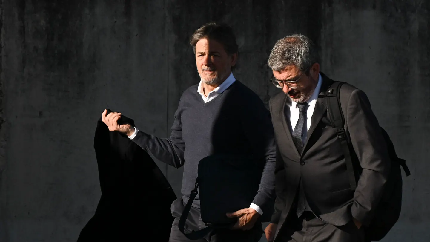 Oriol Pujol Ferrusola, hijo de Jordi Pujol, y su abogado Francesc Sánchez, a su llegada a la Audiencia Nacional en San Fernando de Henares (Madrid). Oriol Pujol Ferrusola, hijo de Jordi Pujol, y su abogado Francesc Sánchez, a su llegada a la Audiencia Nacional en San Fernando de Henares (Madrid).
