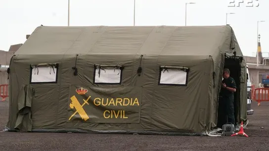 Muere de un infarto un guardia civil durante la operación del crucero 'MV Hondius' Muere de un infarto un guardia civil durante la operación del crucero 'MV Hondius'