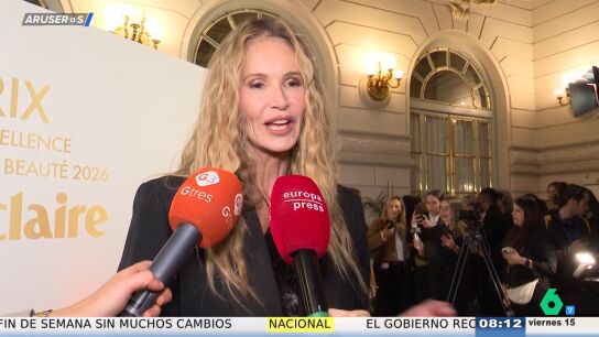 Elle Macpherson desvela todo lo que adora de Espa&ntilde;a y se atreve a hablar en espa&ntilde;ol: "&iexcl;Salud para todos!"