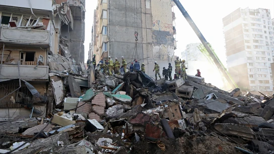 Foto de archivo. Edificio derrumbado tras un ataque masivo de Rusia contra la capital de Ucrania. Foto de archivo. Edificio derrumbado tras un ataque masivo de Rusia contra la capital de Ucrania.