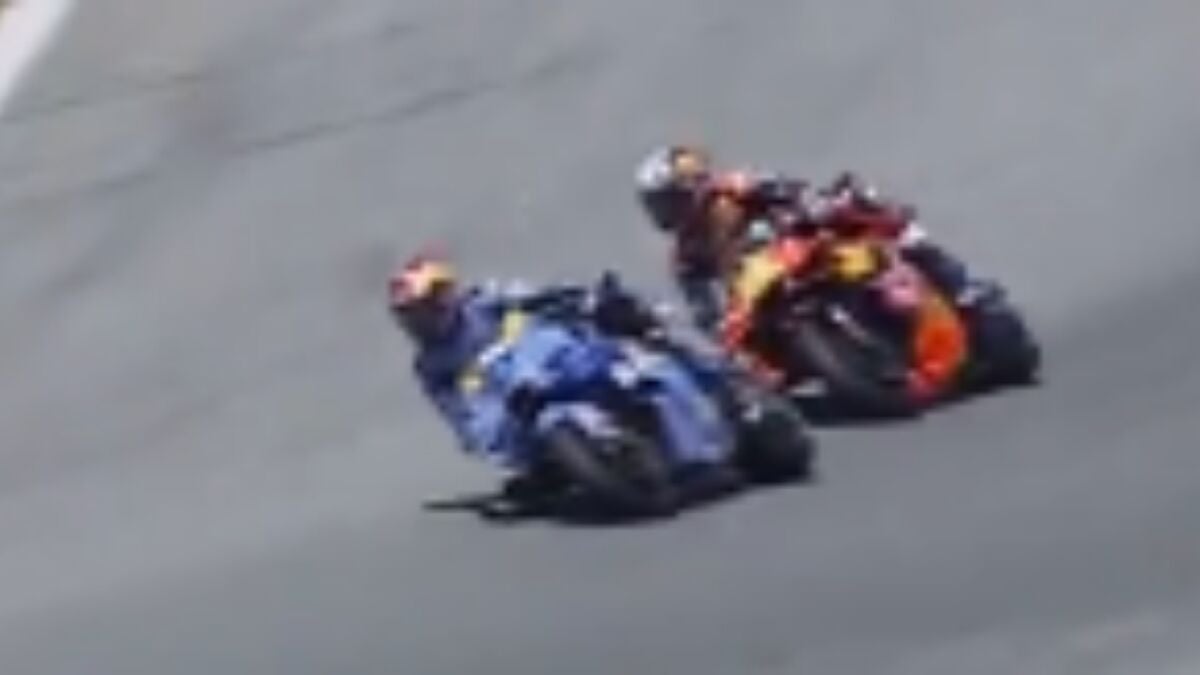 La brutal pelea entre Álex Márquez y Pedro Acosta en la 'sprint' de Montmeló