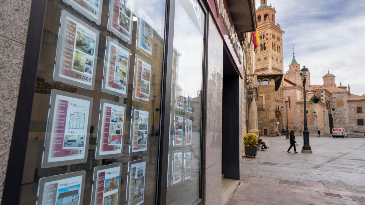 Las hipotecas sobre vivienda crecen un 9% en marzo y suman 21 meses al alza