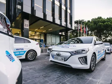 Mutua Madrileña lanza la primera cobertura integral para las baterías de vehículos electrificados Mutua Madrileña lanza la primera cobertura integral para las baterías de vehículos electrificados