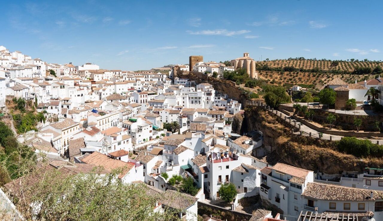 Panor&aacute;mica de Setenil de las Bodegas