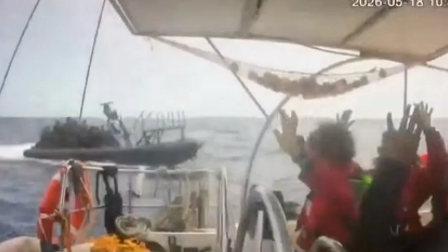 Barcos de la Flotilla son interceptados por las fuerzas israelíes Barcos de la Flotilla son interceptados por las fuerzas israelíes