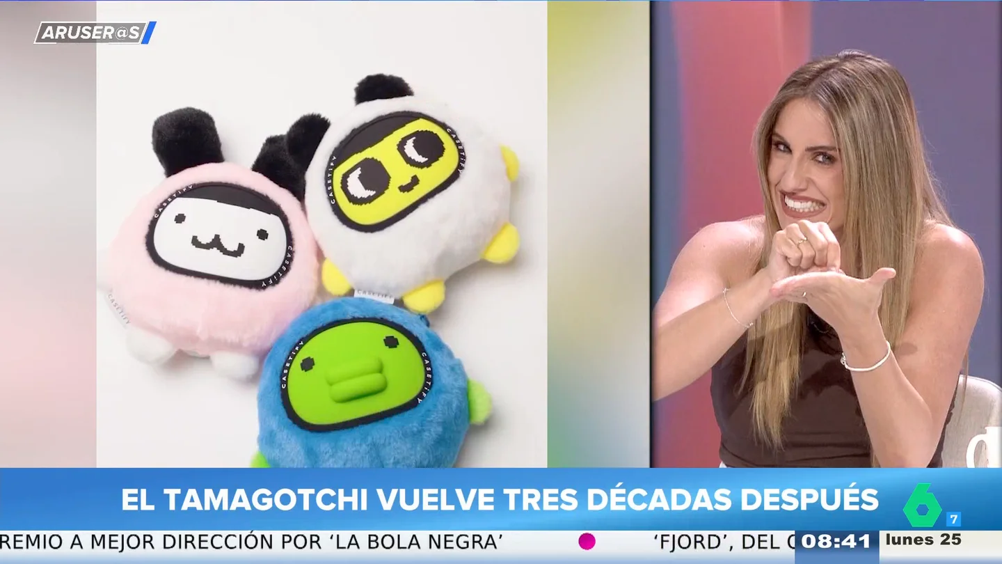 El mítico Tamagotchi regresa con fundas, accesorios y un precio que deja sin palabras a los colaboradores de Aruser@s El mítico Tamagotchi regresa con fundas, accesorios y un precio que deja sin palabras a los colaboradores de Aruser@s