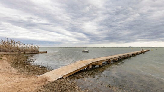 Imagen de archivo de una vista del Mar Menor, en Murcia.