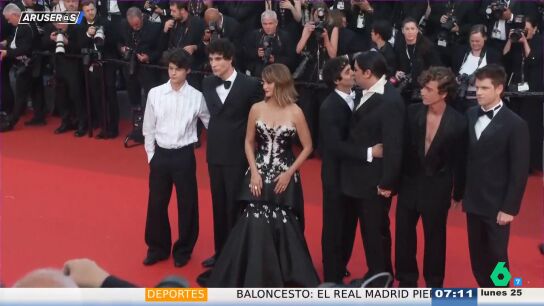 Pen&eacute;lope Cruz sorprende con una vestido vintage en la &uacute;ltima noche de Cannes