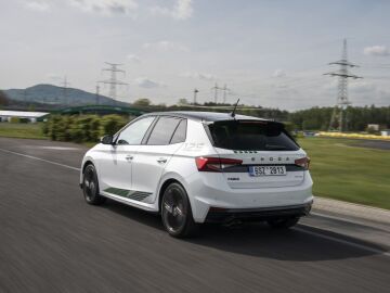 &iquest;Te has quedado sin el Volkswagen Golf GTI 50 Aniversario? El consuelo es el Skoda m&aacute;s r&aacute;pido y especial