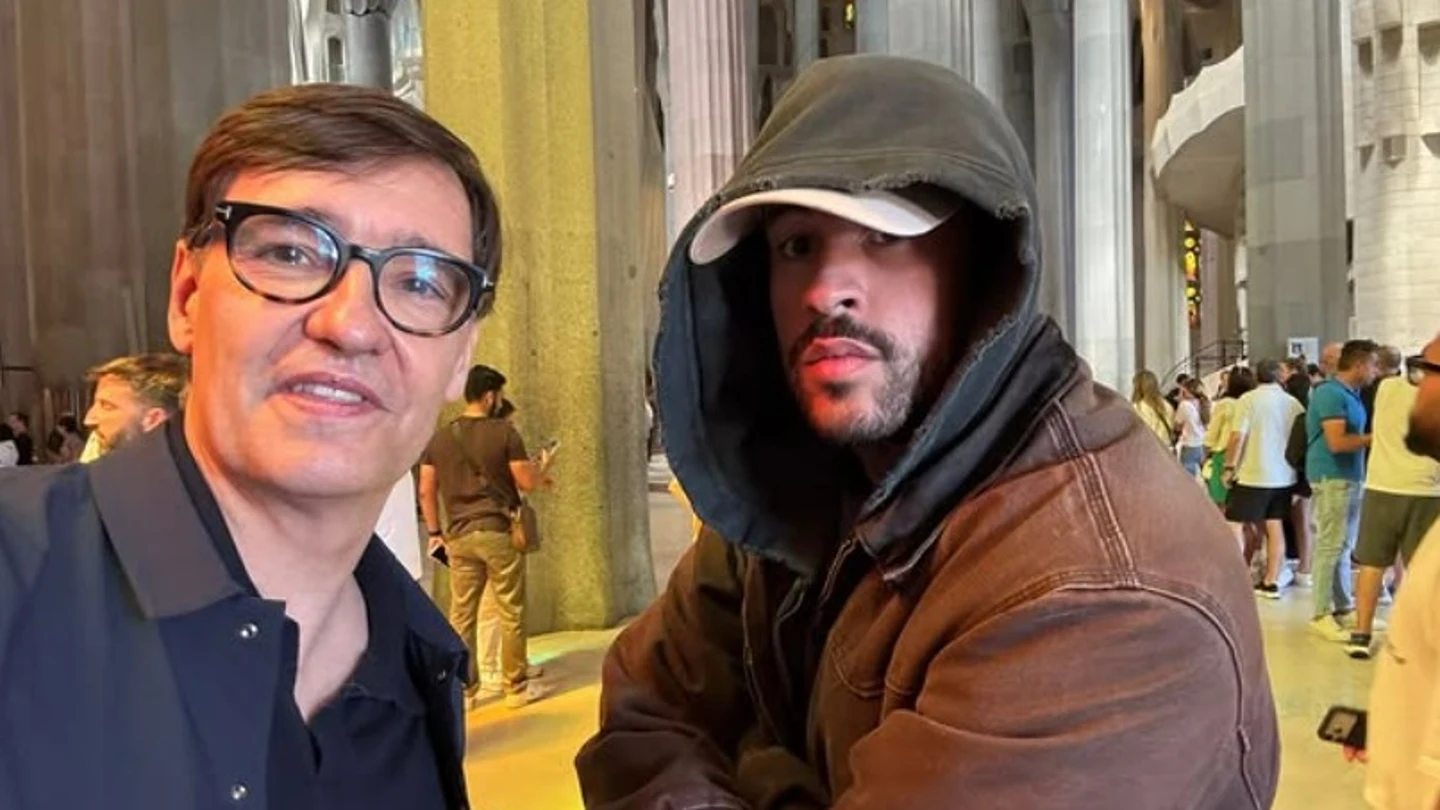 Salvador Illa y Bad Bunny. Salvador Illa y Bad Bunny.