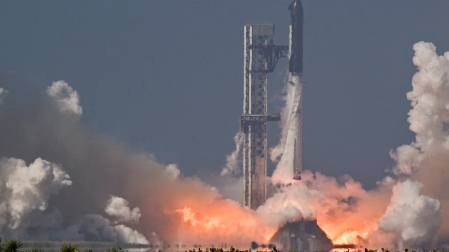 Lanzamiento del cohete Starship de SpaceX en su duodécimo vuelo de prueba Lanzamiento del cohete Starship de SpaceX en su duodécimo vuelo de prueba