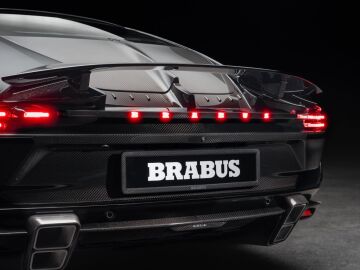 Incrustaciones de oro y motor V12 en el Aston Martin tuneado por la Brabus de Mercedes