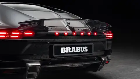 Incrustaciones de oro y motor V12 en el Aston Martin tuneado por la Brabus de Mercedes Incrustaciones de oro y motor V12 en el Aston Martin tuneado por la Brabus de Mercedes
