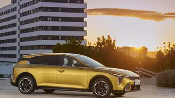 Las claves del diseño del nuevo Kia K4: aires de familiar, un techo ilusionista y soluciones creativas Las claves del diseño del nuevo Kia K4: aires de familiar, un techo ilusionista y soluciones creativas