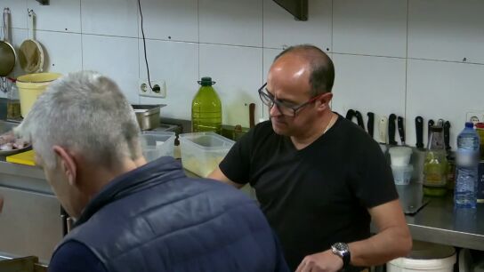 La impactante frase del cocinero del 'Valmar' al due&ntilde;o: "Si quieres montar una escena, que sea porno y nos las medimos"