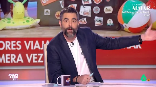 Dani Mateo pide un aplauso para Ramón García: "Los que trabajamos en televisión te mandamos un abrazo" El presentador de 'En Compañía' ha charlado con Benito, un hombre de 92 que, además, sufría problemas de audición. Esto ha provocado momentos muy divertidos durante su conversación.