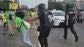 Pilar Berab&eacute; denuncia lo ocurrido tras el empuj&oacute;n de un polic&iacute;a a una manifestante en Valencia: "La imagen es inaceptable" 