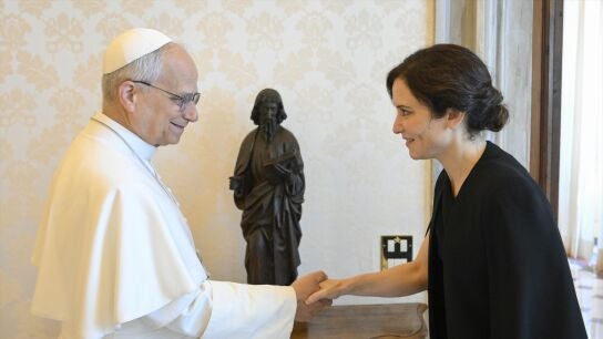 Ayuso visita al papa Le&oacute;n XIV sin hablar de pol&iacute;tica y con la "unidad" como fin del viaje del pont&iacute;fice a Espa&ntilde;a