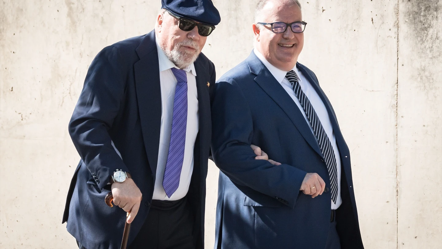 El excomisario José Manuel Villarejo, a su llegada a la Audiencia Nacional, este lunes, en San Fernando de Henares, Madrid. El excomisario José Manuel Villarejo, a su llegada a la Audiencia Nacional, este lunes, en San Fernando de Henares, Madrid.