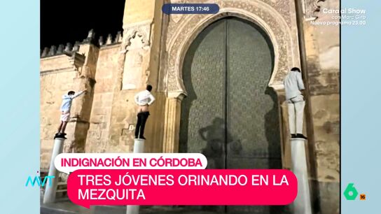 Mientras la Polic&iacute;a intenta identificar a los tres j&oacute;venes que han provocado la indignaci&oacute;n en C&oacute;rdoba por una foto orinando en la Mezquita, el Ayuntamiento busca verificar si la imagen es aut&eacute;ntica o no.