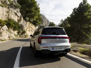El Mercedes Benz GLB tiene su versión eléctrica y es más barata que el GLC de combustión: 7 plazas y casi 800 km de autonomía El Mercedes Benz GLB tiene su versión eléctrica y es más barata que el GLC de combustión: 7 plazas y casi 800 km de autonomía