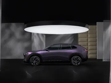 ¿El interior más creativo del mercado? Las marcas chinas y el Tesla Model Y tienen razones para preocuparse por culpa del Mazda CX-6e ¿El interior más creativo del mercado? Las marcas chinas y el Tesla Model Y tienen razones para preocuparse por culpa del Mazda CX-6e