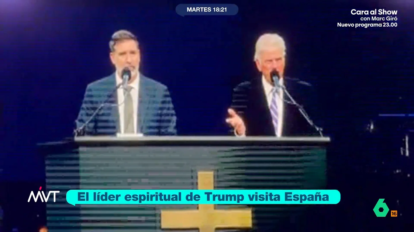 El líder espiritual de Donald Trump visita España y comparte un discurso contra la homosexualidad o el aborto Franklin Graham protagonizo un macroevento evangélico que se celebró en el Palacio de Vistalegre de Madrid. A cada una de sus vigilias asistieron más de 10.000 personas.