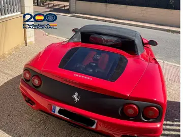Réplica incautada de Ferrari 360 Módena Réplica incautada de Ferrari 360 Módena