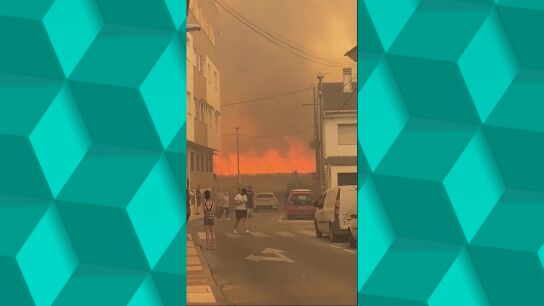Incendio forestal en el parque de El Valle de Murcia: desalojan viviendas y la regi&oacute;n pide tres hidroaviones
