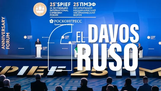 El Davos ruso: Putin junta a Steven Seagal con políticos de extrema derecha e influencers ultras en su Foro Económico El Davos ruso: Putin junta a Steven Seagal con políticos de extrema derecha e influencers ultras en su Foro Económico