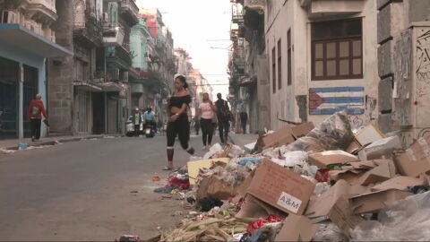 Cuba se asfixia entre basura: el bloqueo energ&eacute;tico de EEUU provoca casi una emergencia sanitaria
