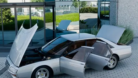 Antes que el Ferrari Luce: la marca italiana ya había diseñado un cuatro puertas, un sedán futurista para los años ochenta Antes que el Ferrari Luce: la marca italiana ya había diseñado un cuatro puertas, un sedán futurista para los años ochenta
