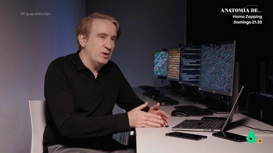 Un experto en ciberseguridad explica qué hacer si nos han robado el móvil: del modo de borrado al código IMEI y la geolocalización Equipo de Investigación consulta con un experto en ciberseguridad cómo debemos actuar ante el robo de un móvil. Asegura que lo primero es "activar los modos de borrado y de robado" para "tener la oportunidad de localizarlo".