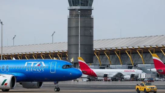 El avión del papa León XVI llega a Madrid. El avión del papa León XVI llega a Madrid.