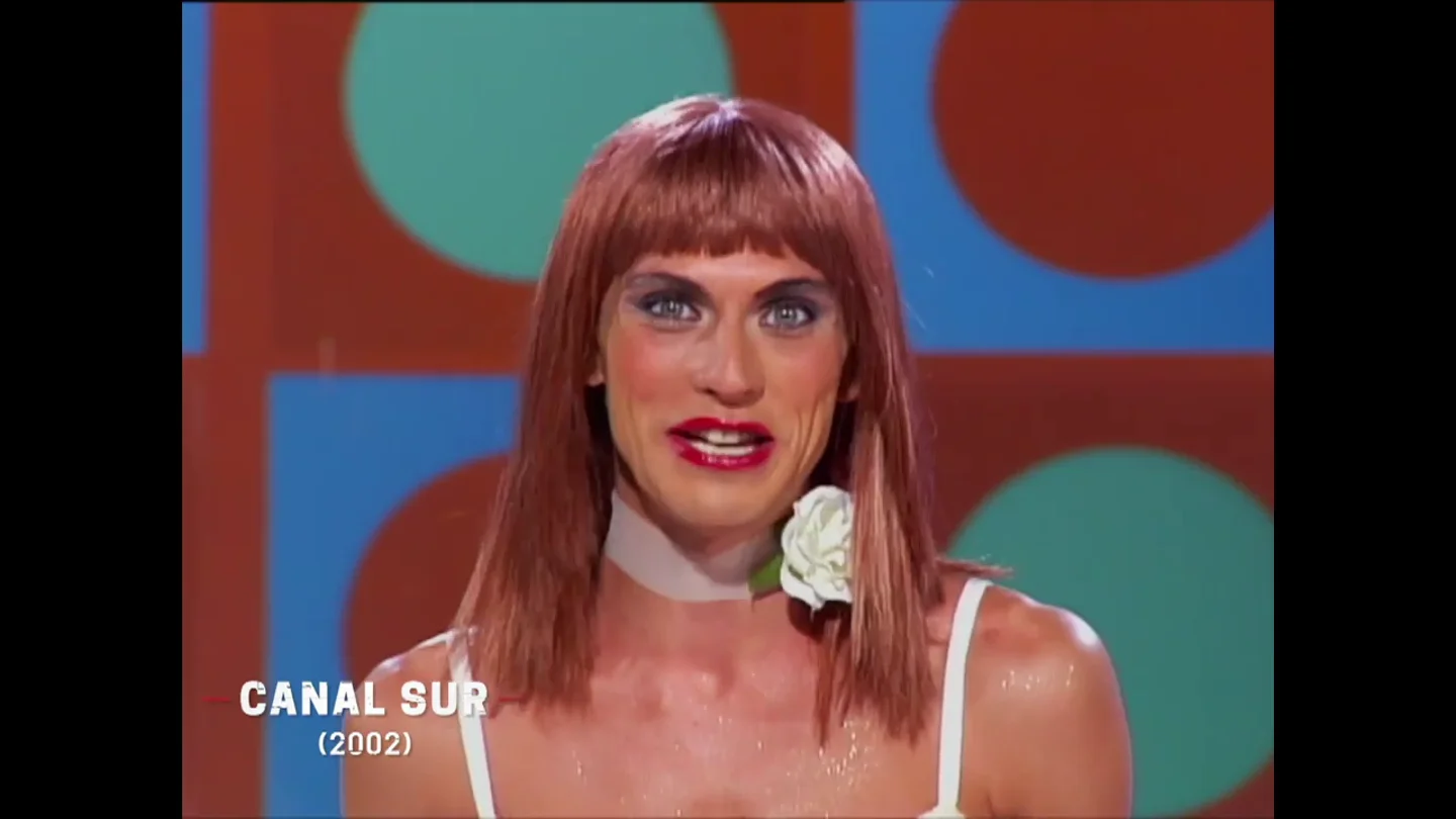 Así nació la mítica 'Raquel Revuelta' de Paco León en Homo Zapping: "Yo tenía un personaje que era una 'mocatriz' Así nació la mítica 'Raquel Revuelta' de Paco León en Homo Zapping: "Yo tenía un personaje que era una 'mocatriz'