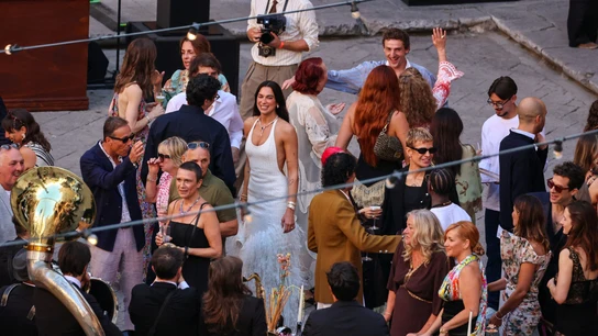 Dua Lipa celebra las festividades de su boda con su esposo Callum Turner en Palermo. Dua Lipa celebra las festividades de su boda con su esposo Callum Turner en Palermo.