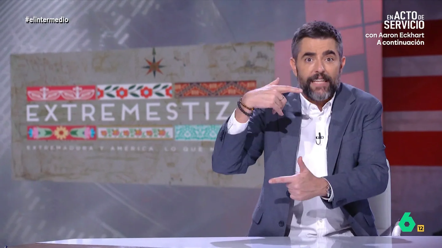 Dani Mateo, sobre el nuevo 'chiringuito' de María Guardiola: "Se van a llevar por la vía rápida el dinero público" La presidenta de la Junta de Extremadura ha presentado, junto a Nacho Cano, Extremestiza, un Instituto que busca poner en valor la conquista de América y a los conquistadores extremeños.