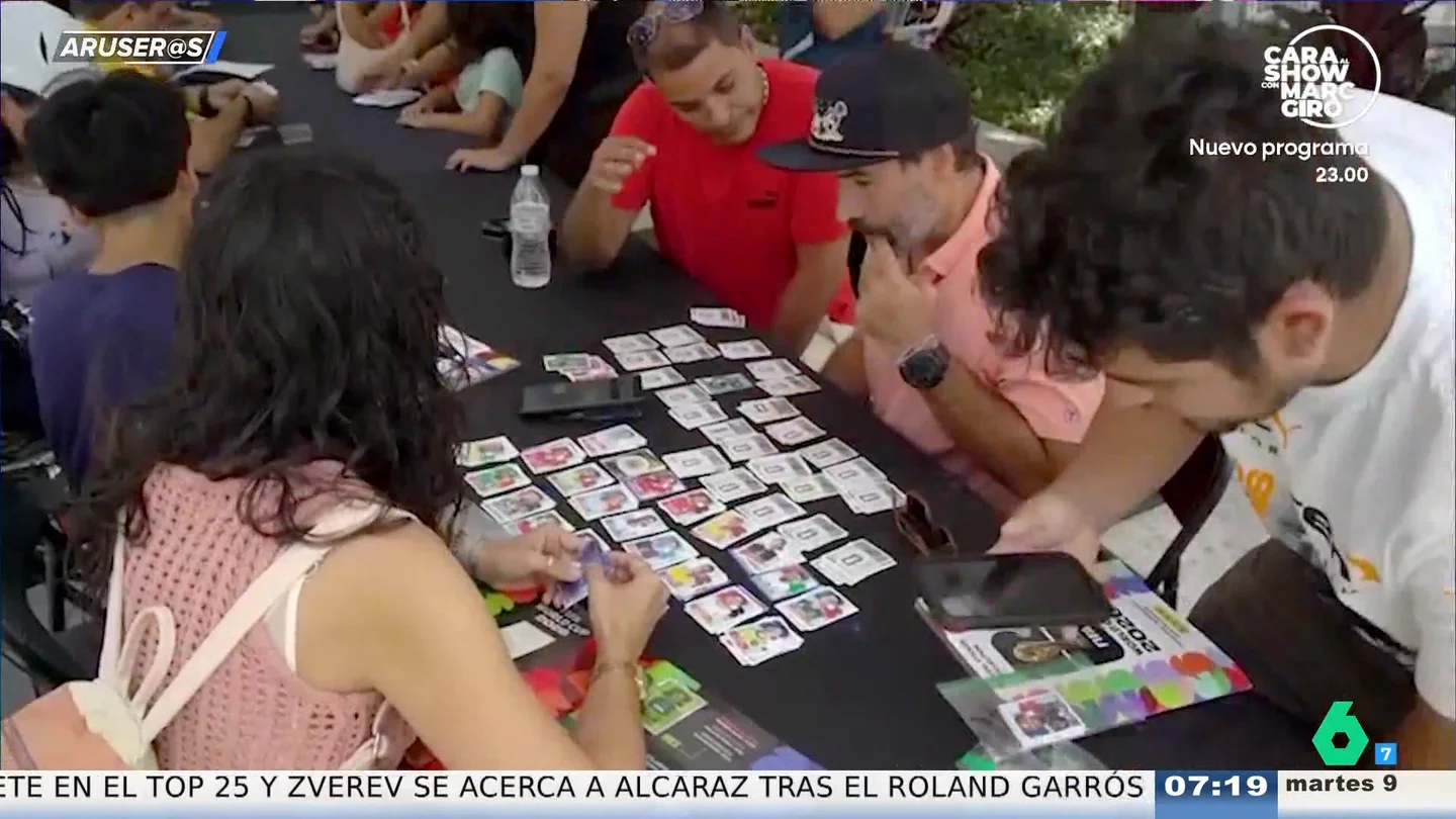 Alfonso Arús analiza la fiebre mundial por completar el álbum del Mundial: "La gente enloquece" Alfonso Arús analiza la fiebre mundial por completar el álbum del Mundial: "La gente enloquece"