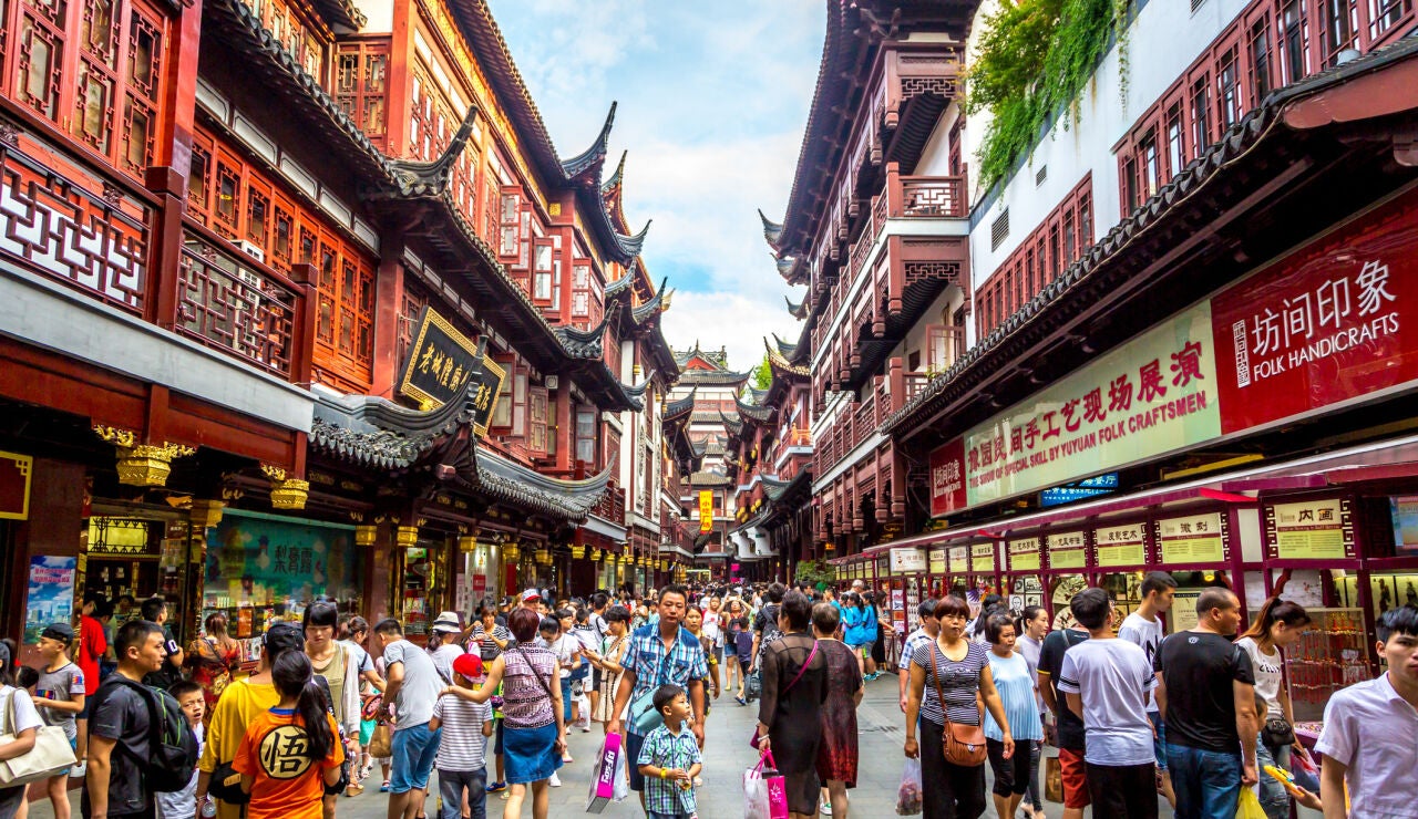 Locales y turistas en China