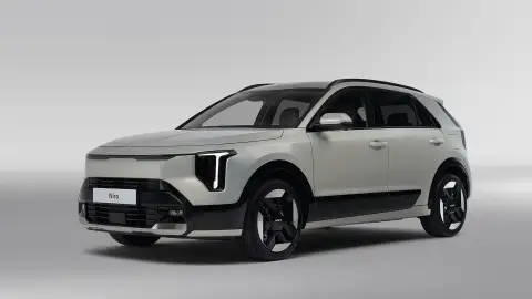Con más potencia y mismo consumo, el exitoso Kia Niro se ha doctorado: de aquí en adelante, solo híbrido no enchufable Con más potencia y mismo consumo, el exitoso Kia Niro se ha doctorado: de aquí en adelante, solo híbrido no enchufable
