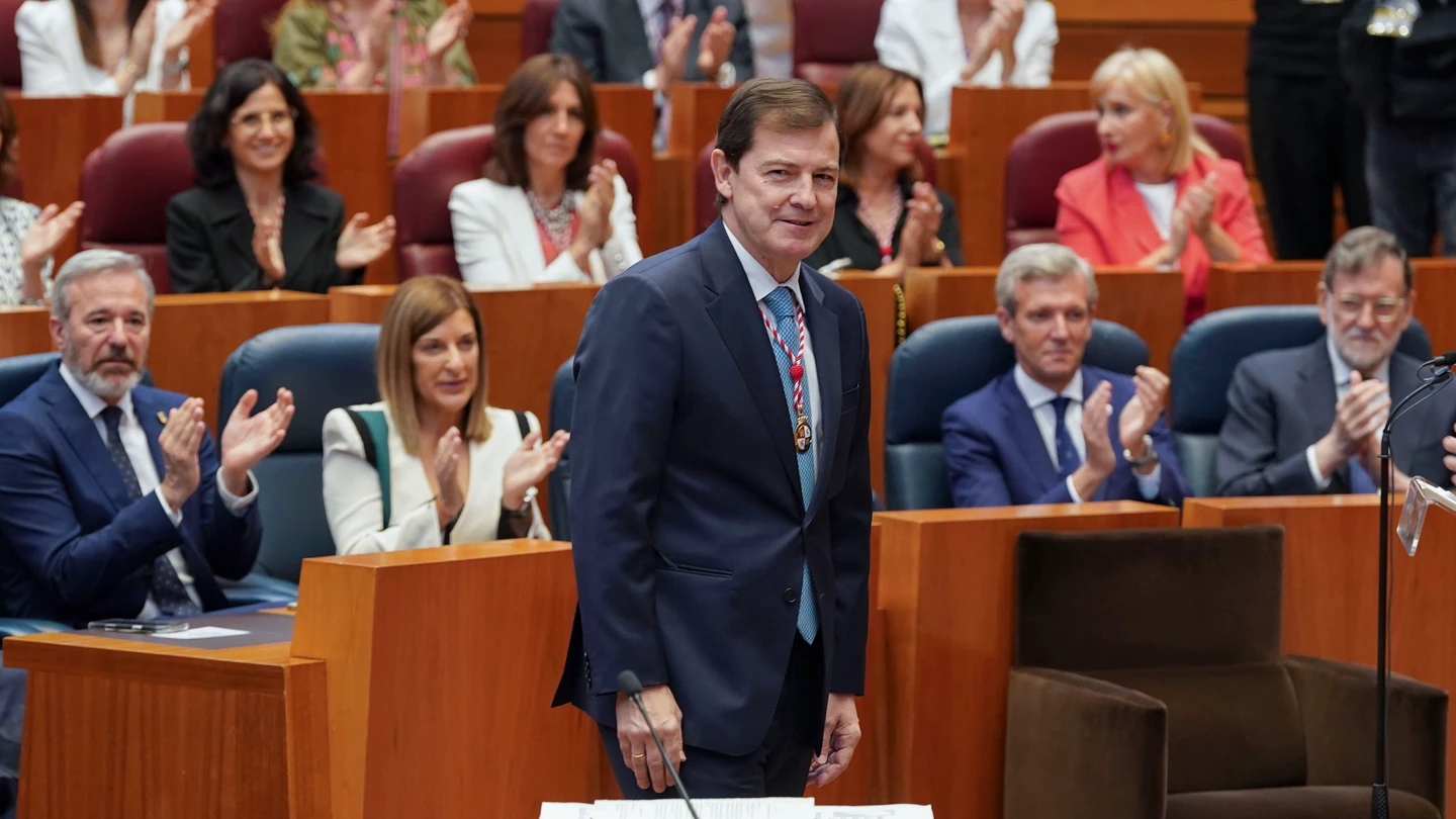 Alfonso Fernández Mañueco (PP) toma posesión y jura el cargo de presidente de Castilla y León Alfonso Fernández Mañueco (PP) toma posesión y jura el cargo de presidente de Castilla y León