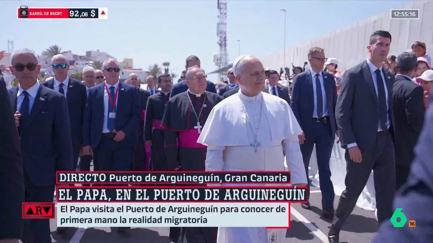 El papa llega al muelle de Arguineguín El papa llega al muelle de Arguineguín