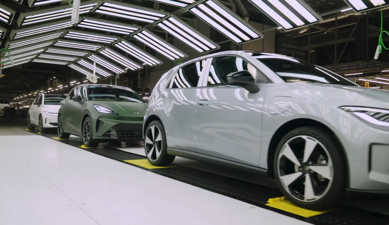 LO MEJOR DE LA SEMANA: la llegada de Zeekr a España, el primer 100% eléctrico de Ferrari y el nuevo superdeportivo de Audi