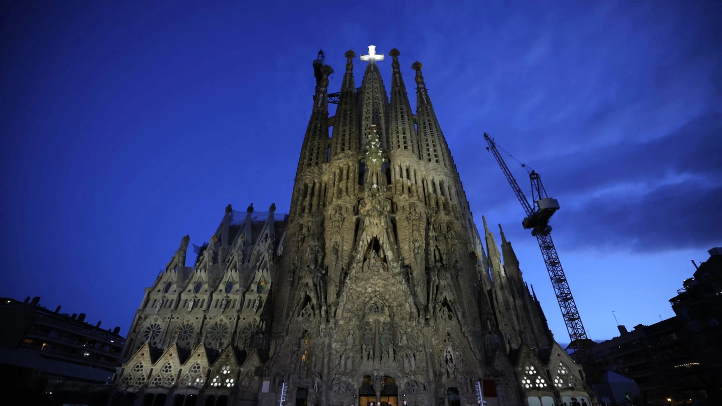El papa bendice la Torre de Jesús de la Sagrada Familia El papa bendice la Torre de Jesús de la Sagrada Familia
